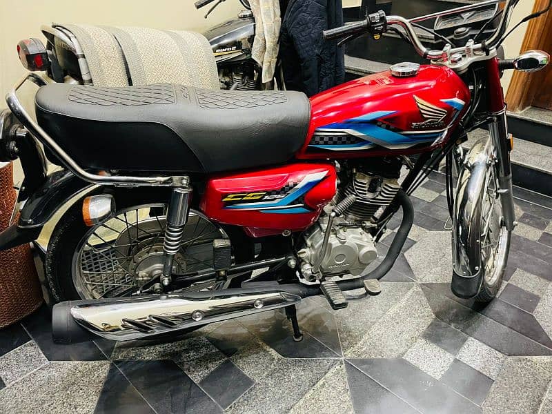 Honda CG125 4