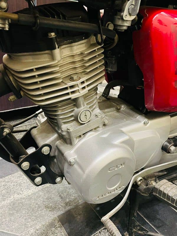 Honda CG125 10