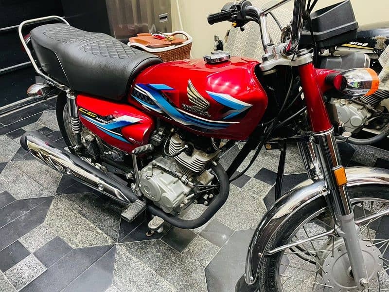 Honda CG125 12