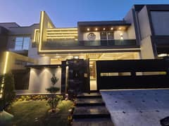 11 Marla Brand New Double Heighted Luxury House Double Story For Sale Eden Valley Society Area Boundary Wall Canal Road* Faisalabad