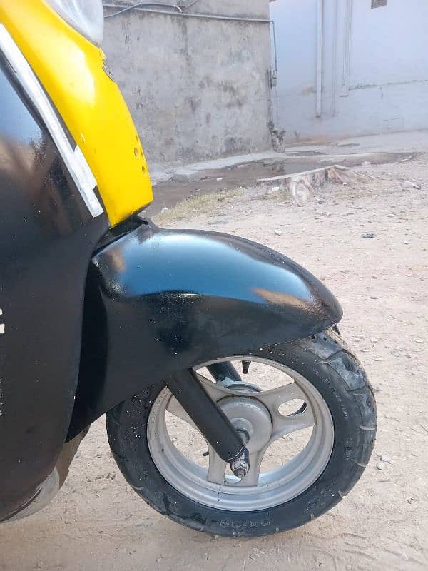 SCOOTY for sale 2