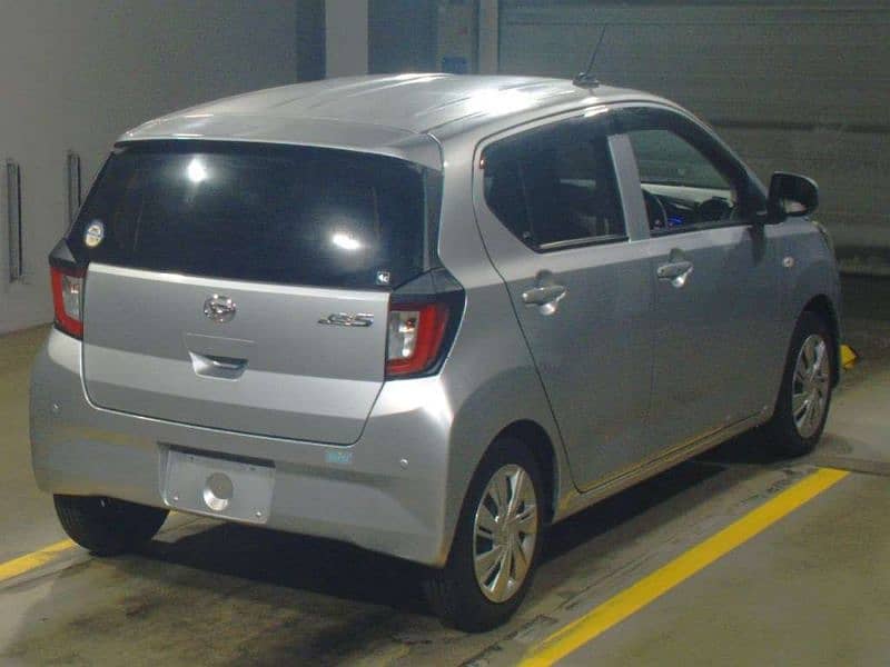 Daihatsu Mira 2021 0