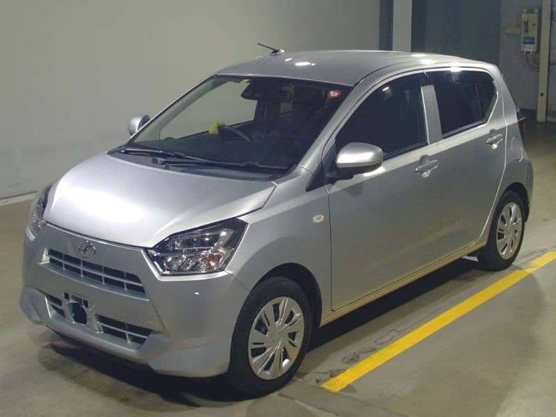 Daihatsu Mira 2021 3