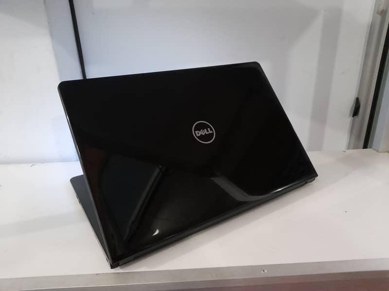 Dell Inspiron 5558 Laptop (Core i3 4th Gen, 4GB, 500GB) 0