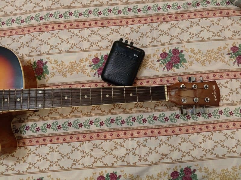 SEMI ACOUSTIC GUITAR + AMPLIFIER 5