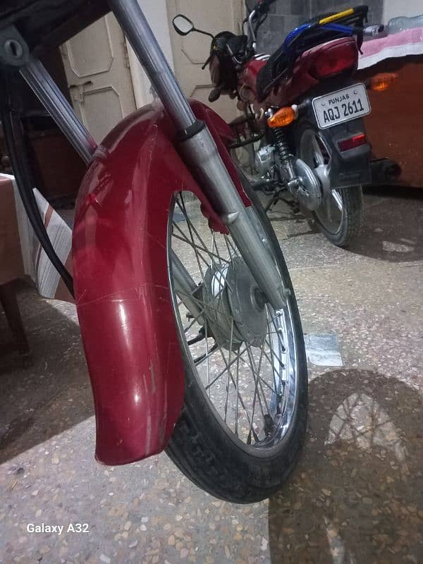 Self start 100 cc Metro bike for sale one hand use 7