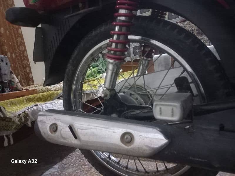 Self start 100 cc Metro bike for sale one hand use 9