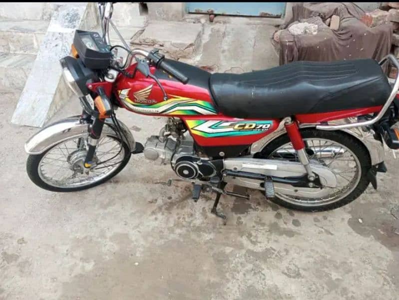 23 model 70cc motor bike new 10/9 condition 0