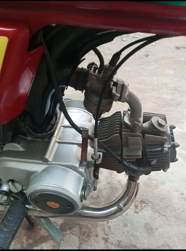 23 model 70cc motor bike new 10/9 condition 2