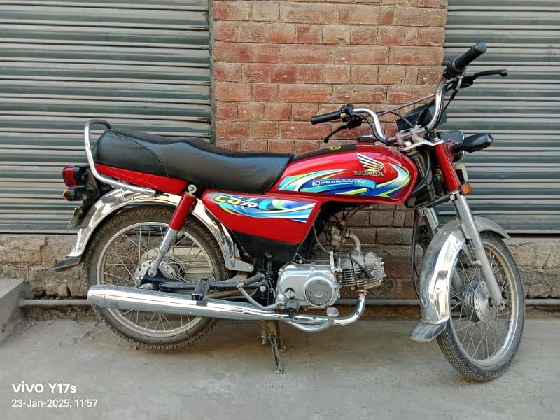 ek hath Chali Hui hai bike bilkul saaf hai 2