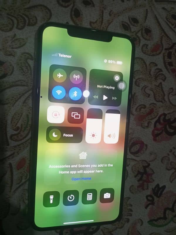 iphone 11 pro max 6