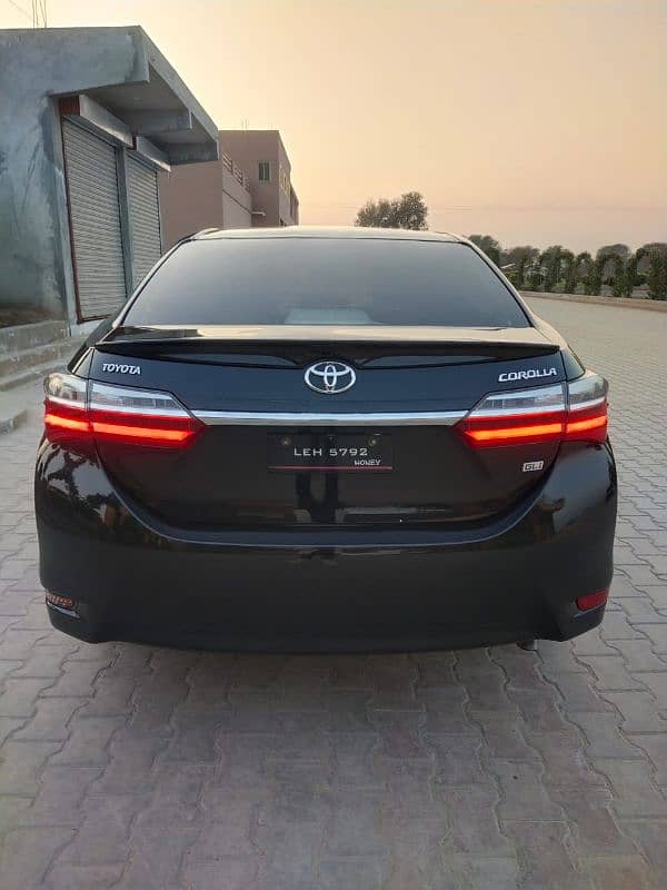 Toyota Corolla GLI 2018 6