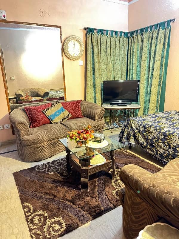 5 Marla Fully Furnished House available Seprete Gate K sath 13