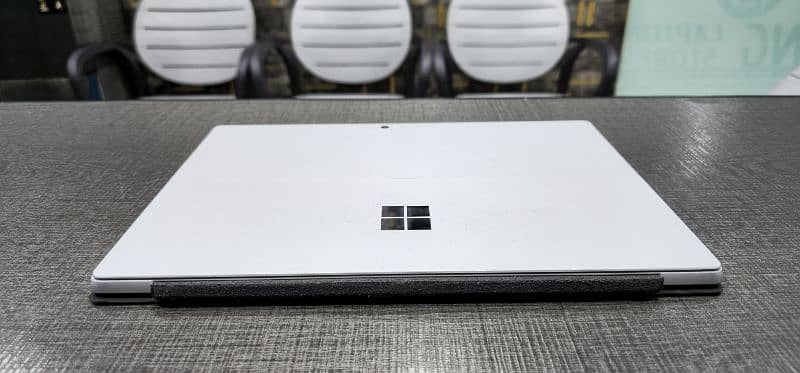 Microsoft surface pro 6 Core i5 8th generation 4