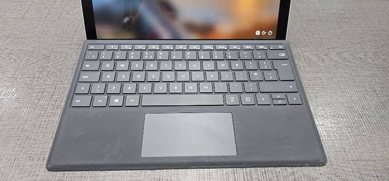 Microsoft surface pro 6 Core i5 8th generation 14