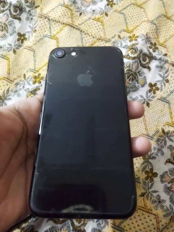 iPhone 7 128GB PTA Approved 1