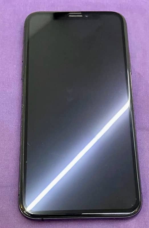 iPhone XS black 2