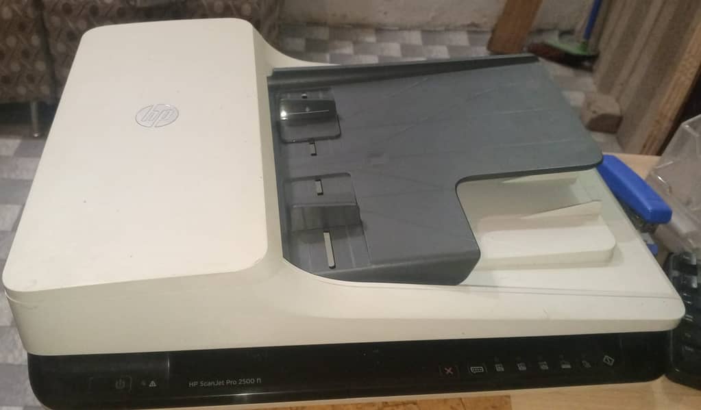 HP ScanJet Pro 2500 f1 1