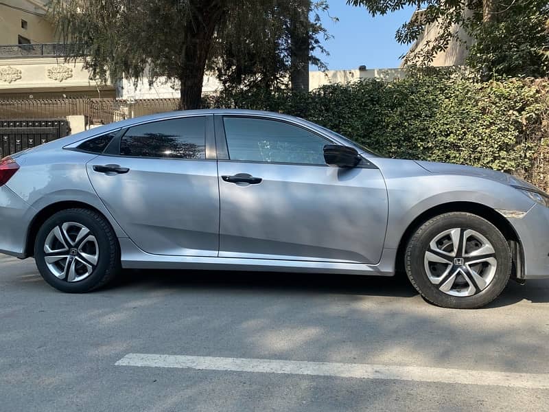 Honda Civic 2017 , Hardtop model 8