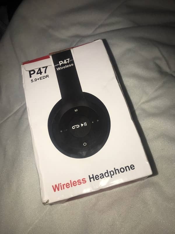 P47 wireless Headphone 3