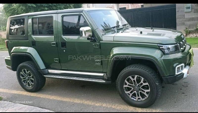 BAIC BJ40 Plus 2022 1