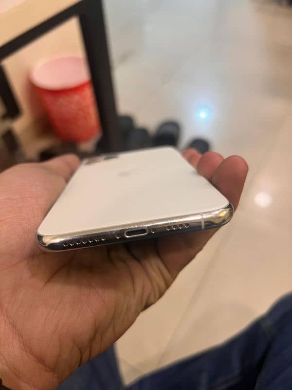 Iphone 11 pro max 2