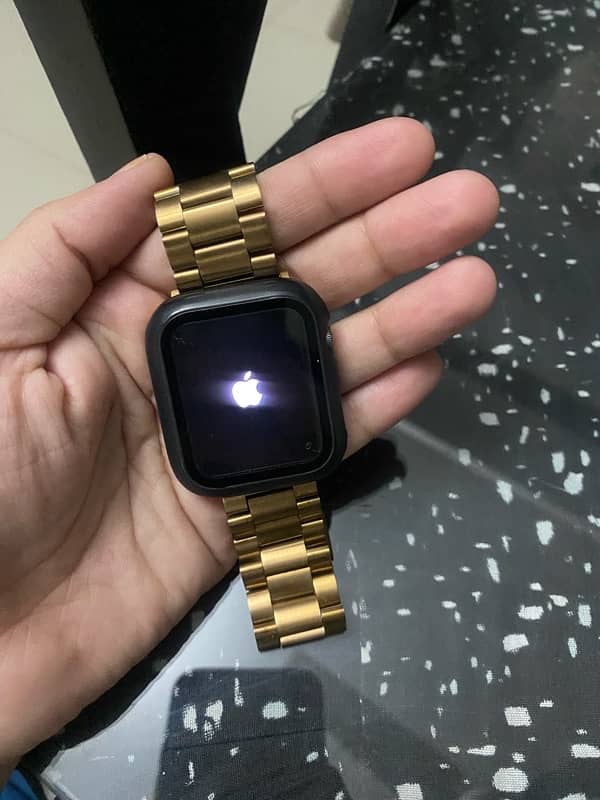 iphone series 2 watch 0