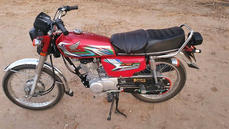 Honda 125 2023 model genuine slightly used 3260 km driven 1