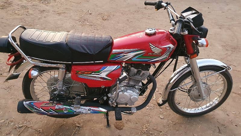 Honda 125 2023 model genuine slightly used 3260 km driven 7