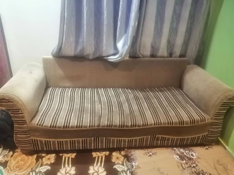 Sofa 3+2 Seater In Good Condition 7