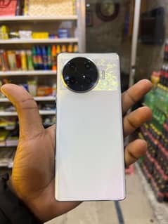 Spark 20 pro plus