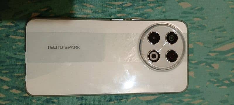 I want to sale my techno spark 30 pro brand new 8