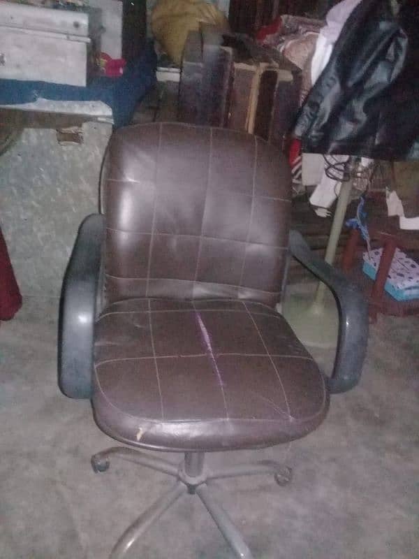 2 revolving chairs for sell 2