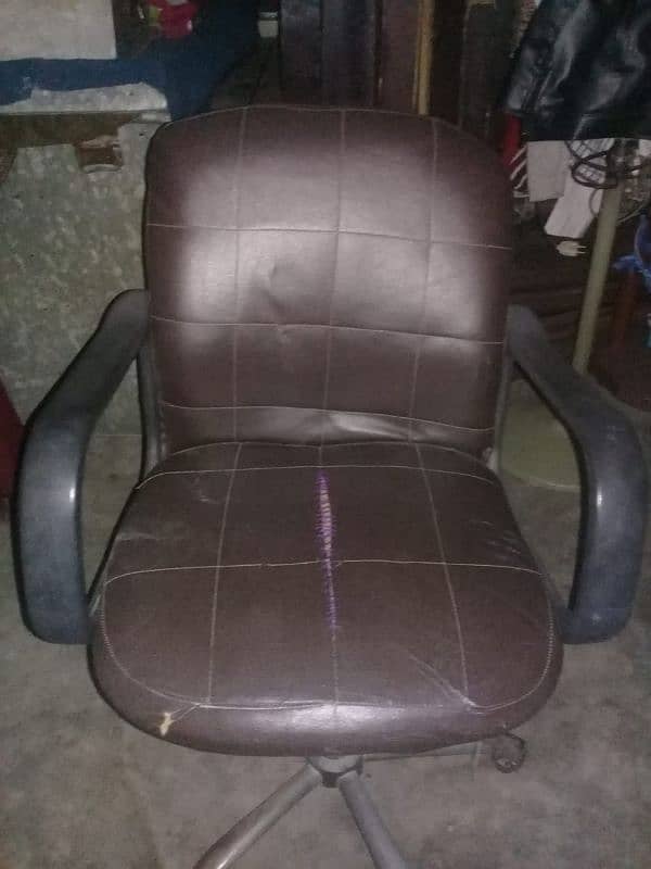 2 revolving chairs for sell 4