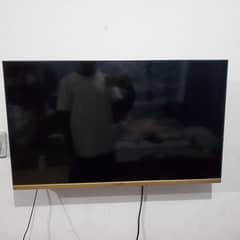 LCD good condition Less than 1 year use