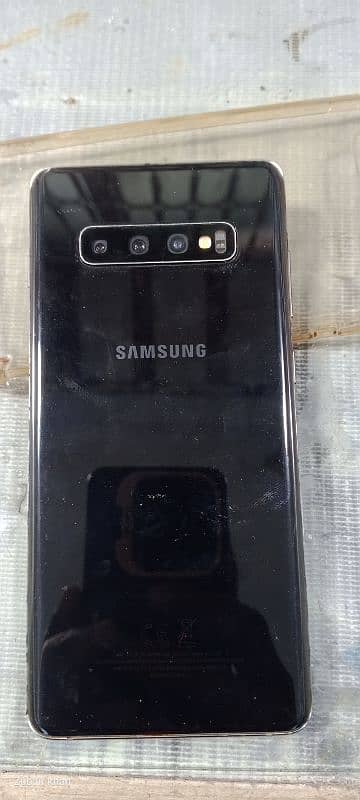 Samsung Galaxy S10 plus 5