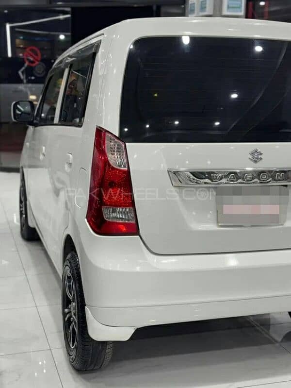 Suzuki Wagon R 2017 4