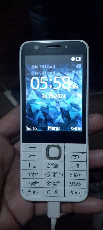 Nokia 320 with Box 0