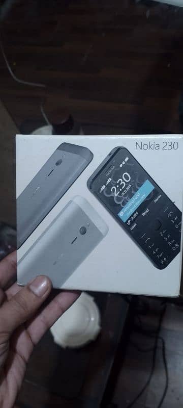 Nokia 320 with Box 4