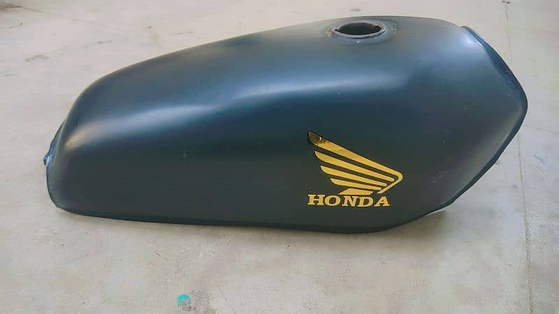 Tank side cover 125 0