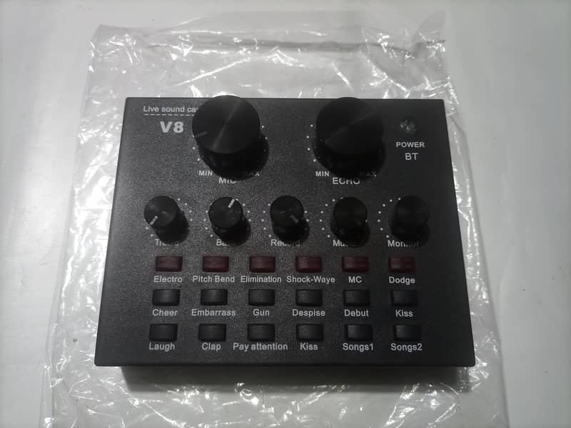 V8 Live Sound Card | Rechargeable | Live Streaming 1