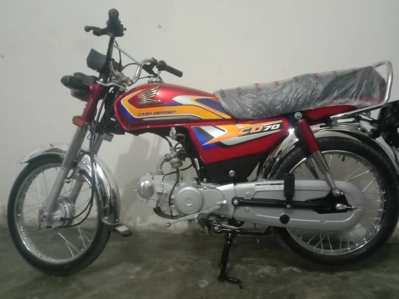 Honda CD 70 2025 1