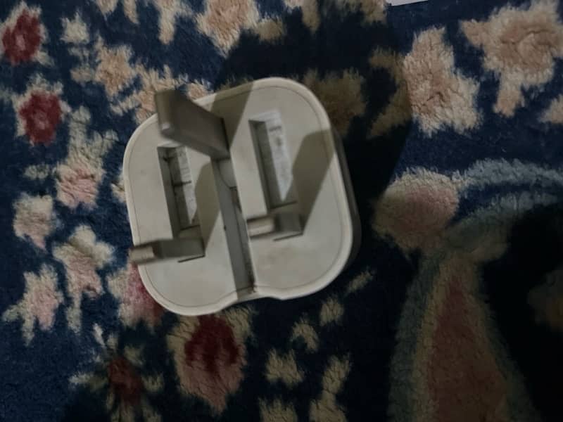 used apple adapter 0