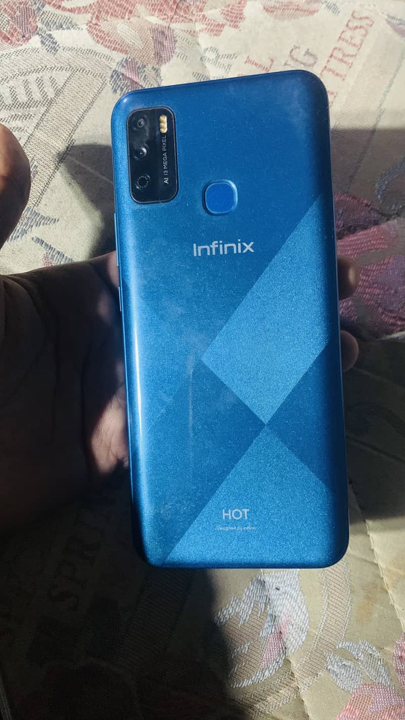 Infinix hot 9 play 4,64 1