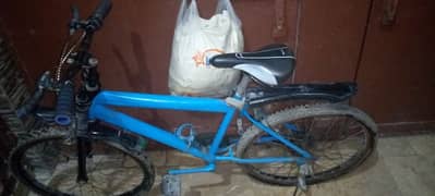 USED BICYCLE ADJUSTABLE SIZE