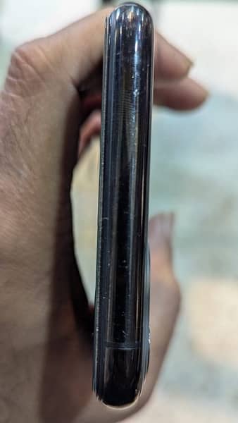 iphone 11pro max 256gb non pta 4