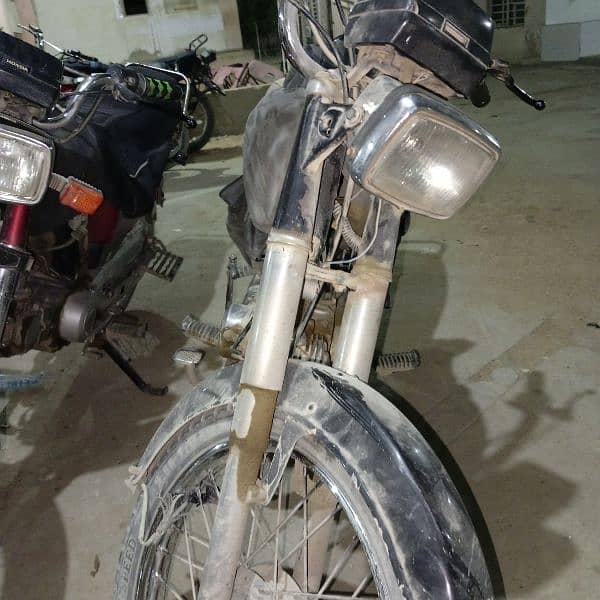 bike 70 cc in good condition 3