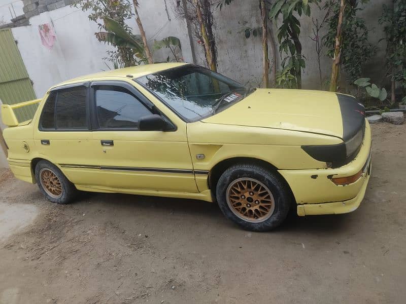 Mitsubishi Lancer 1989 2