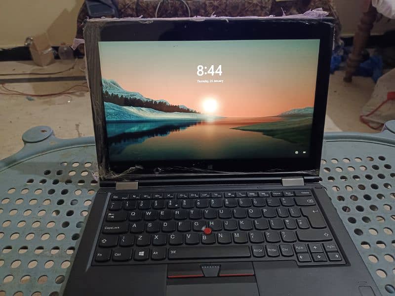 Lenovo Yoga 260 Core i5 Ultrabook 0