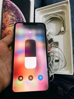 Apple iphone Xs max 256 gb Momery Full Box PTA Approved  03193220609